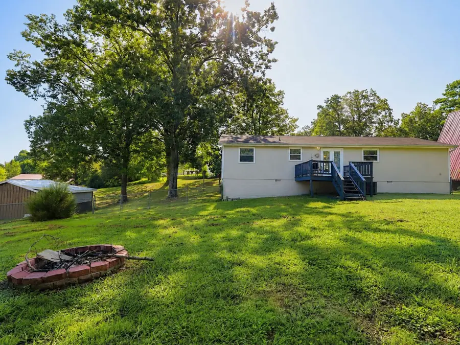 408 Fairview Dr Se, Cleveland, TN 37323 - #3