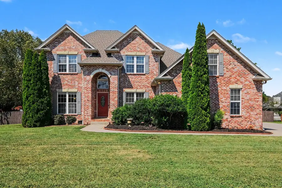 756 Starpoint Dr, Gallatin, TN 37066 - #2