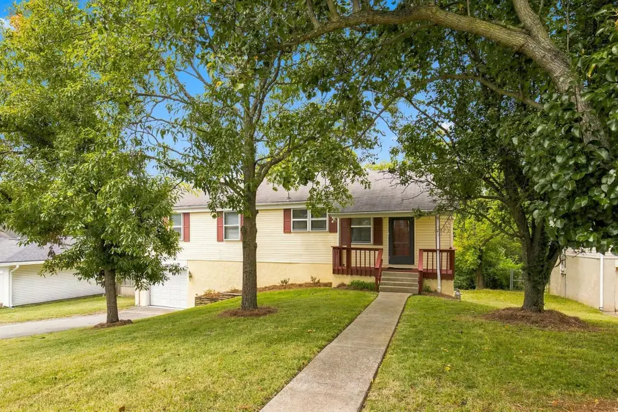 2825 Airwood Dr, Nashville, TN 37214 - #2