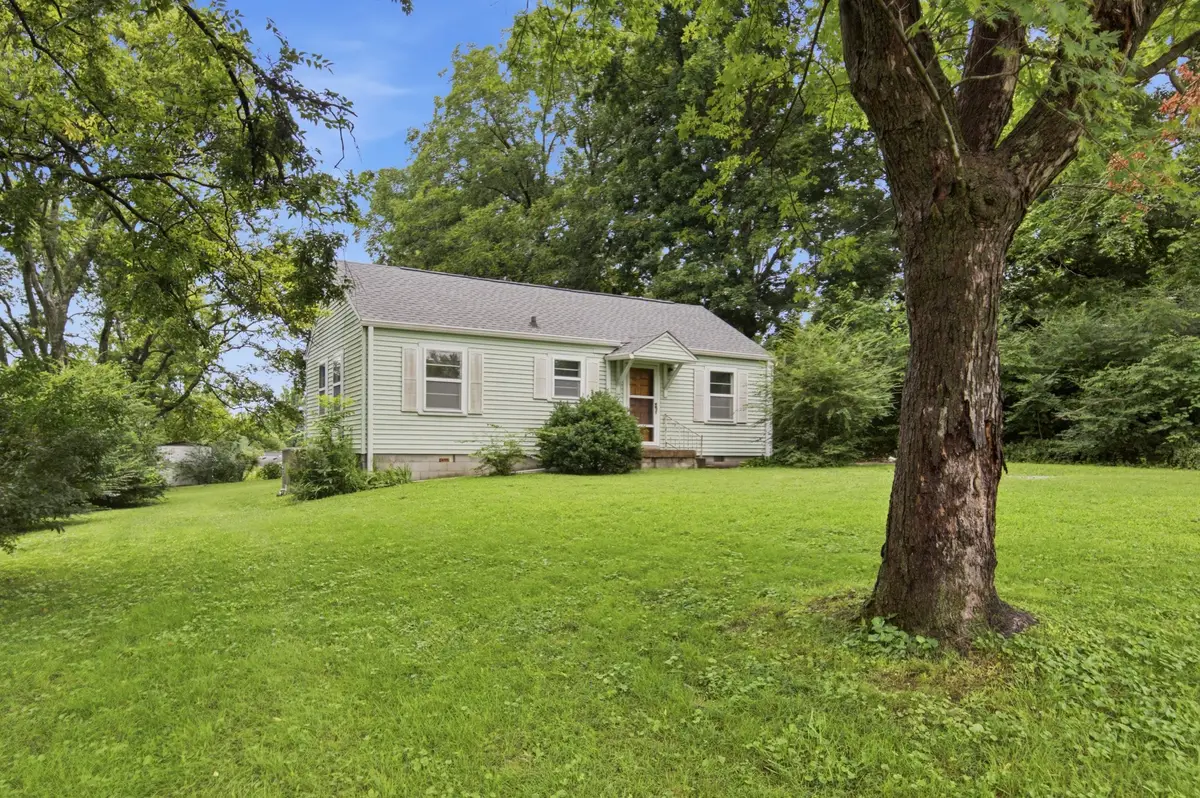 1928 Dahlia Dr, Nashville, TN 37210 - #1