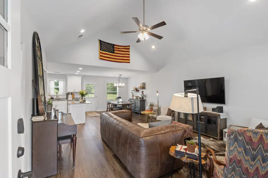 2243 Lambert Dr, Westmoreland, TN 37186 - #2