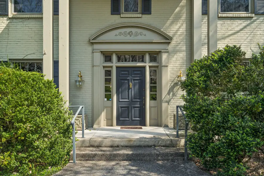 4216 Estes Rd, Nashville, TN 37215 - #2