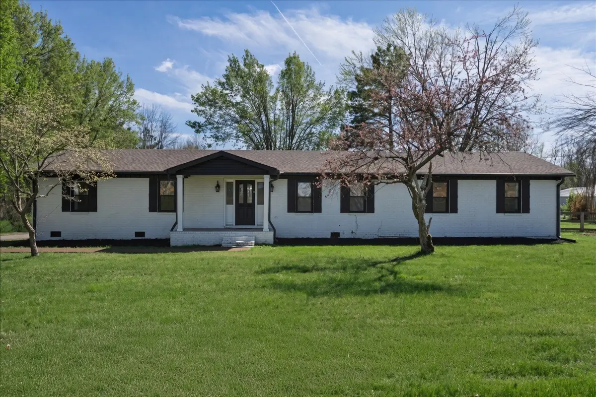 829 Highway 52 E, Portland, TN 37148 - #1