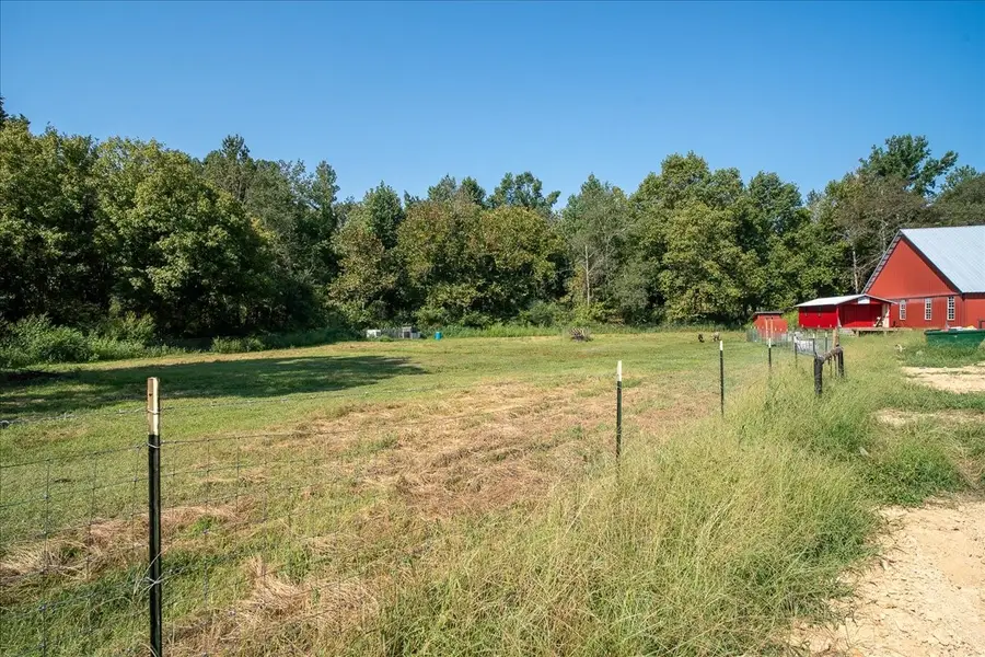 115 Denson Rd, Lawrenceburg, TN 38464 - #2