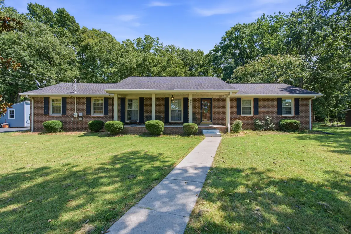 809 Dakota Dr, Lebanon, TN 37087 - #1
