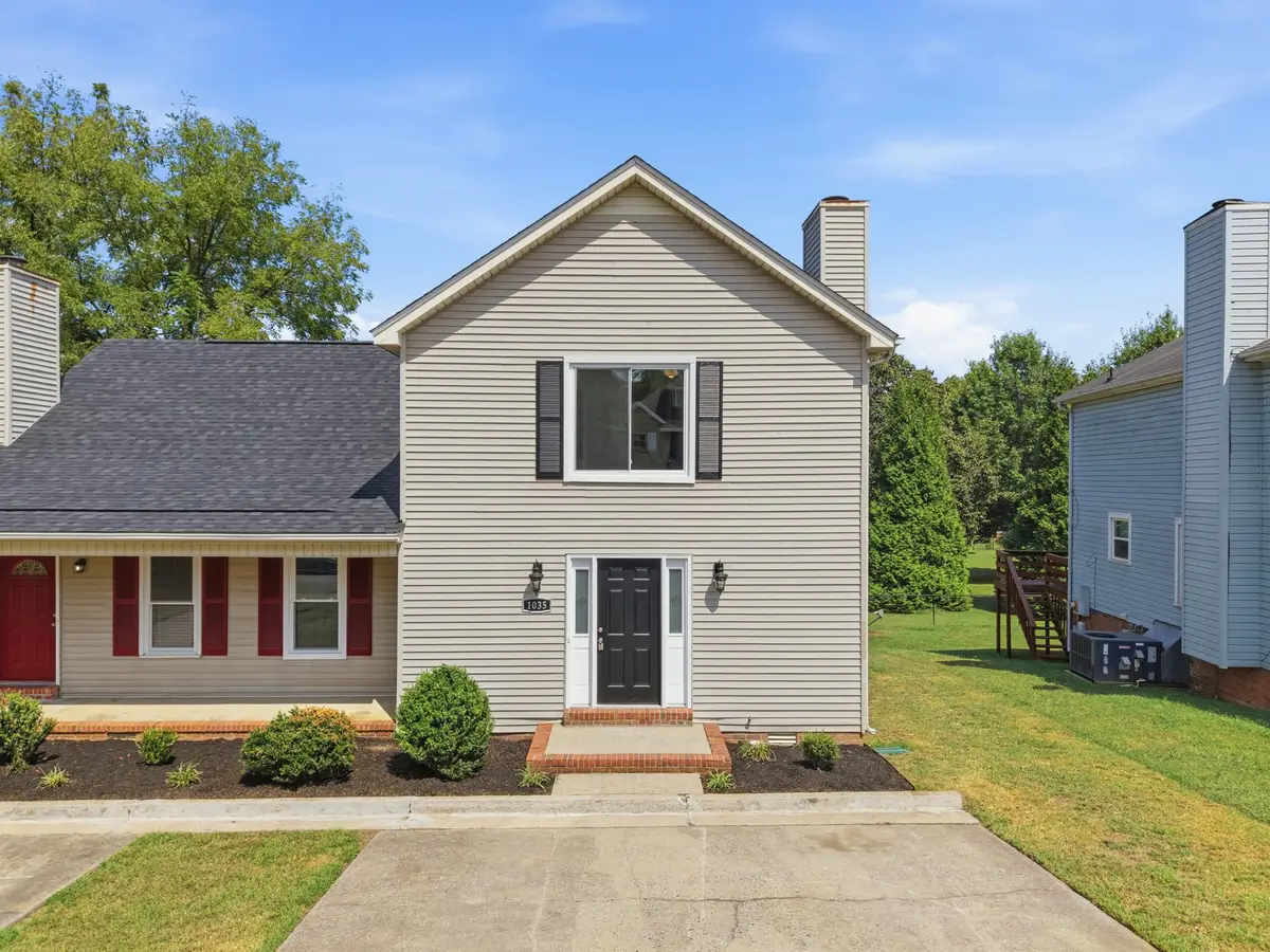 1035 Silver Point Dr, Murfreesboro, TN 37130 - #1