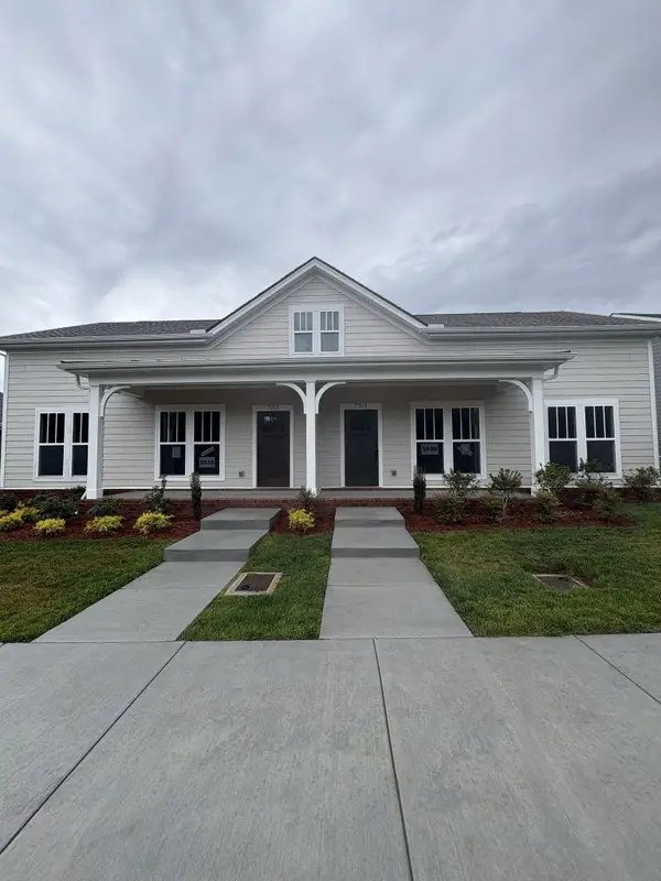 304 Caxton Alley E, Nolensville, TN 37135