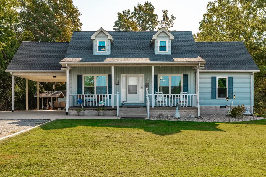 305 Paul Thompson Rd, Bethpage, TN 37022 - #2