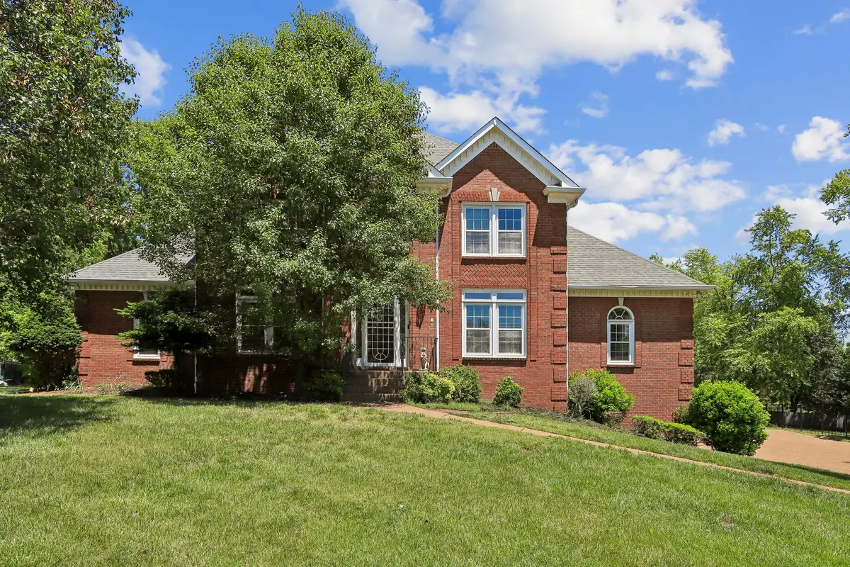 129 Pembroke Dr, Hendersonville, TN 37075 - #1