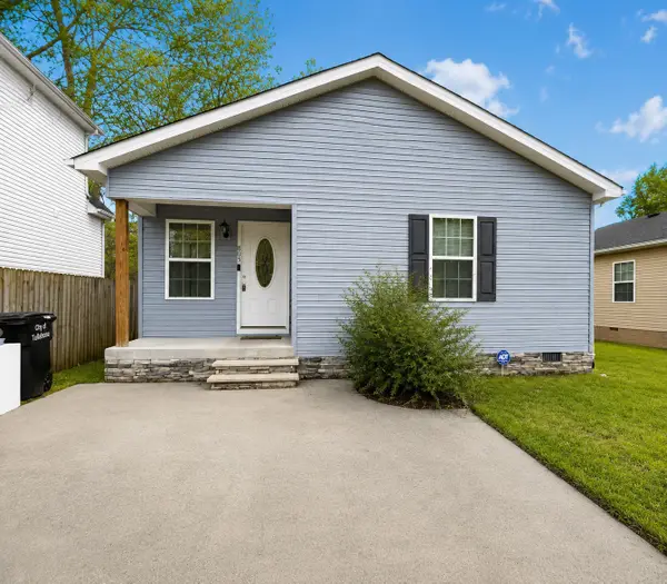 805 E Grizzard St, Tullahoma, TN 37388