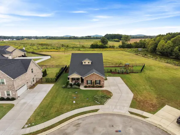 611 Hawkeye Ct, Eagleville, TN 37060