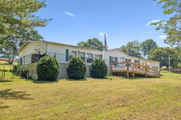 2684 Blue Springs Rd, Sparta, TN 38583