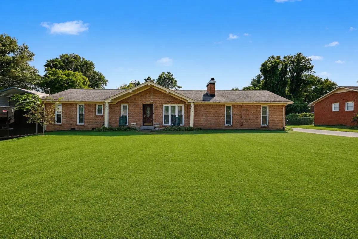 609 Cumberland Dr, Columbia, TN 38401 - #1