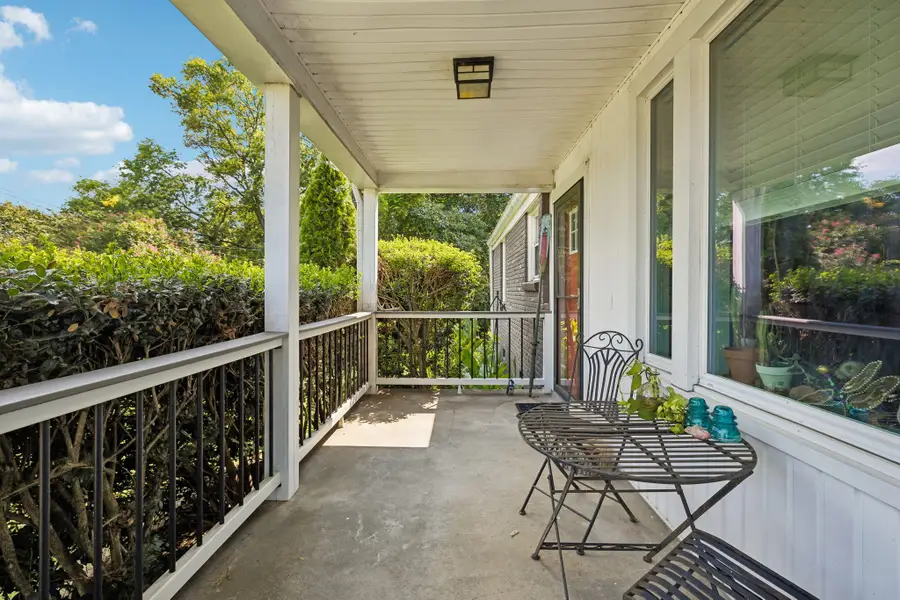 2104 Fernwood Dr, Nashville, TN 37216 - #2