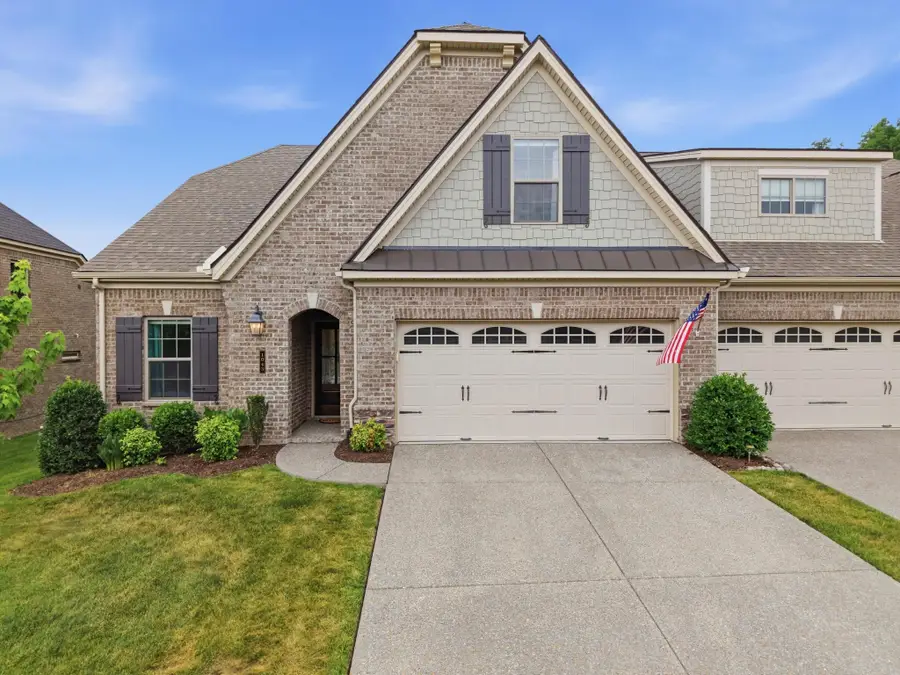 1043 Callaway Dr, Lebanon, TN 37087 - #2