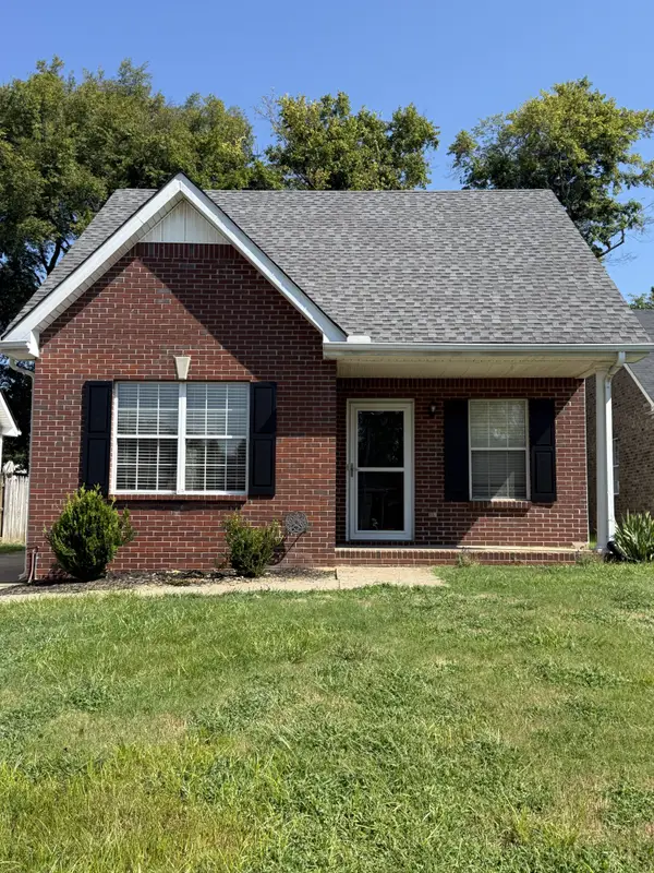 520 Freedom Ct, Murfreesboro, TN 37129