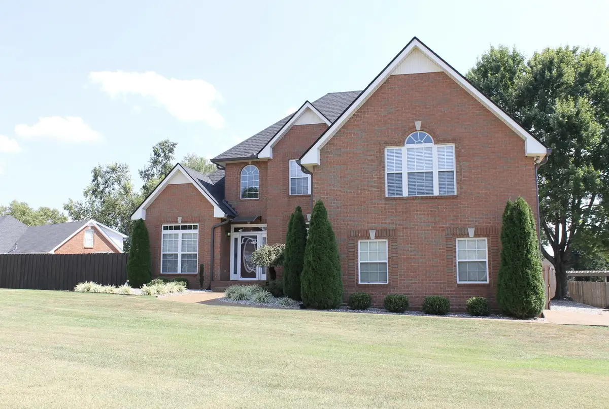 312 Cherry Ln, White House, TN 37188 - #1