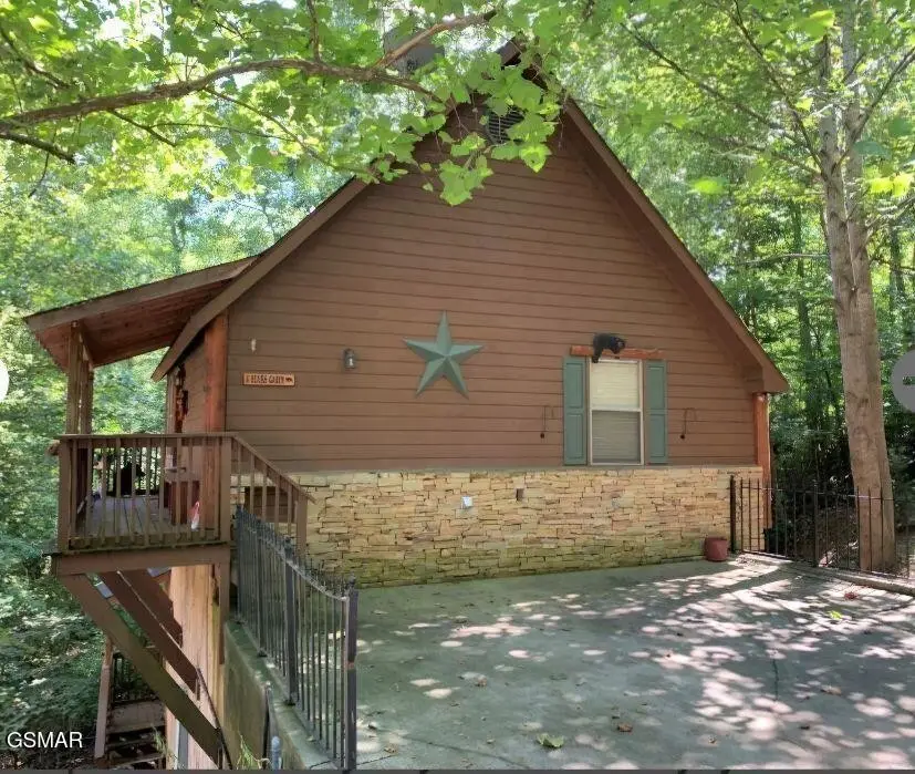 335 Greenwood Way, Pigeon Forge, TN 37863 - #1