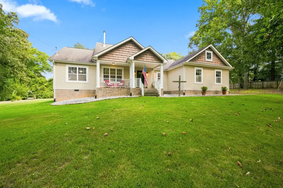526 Aubrey Ln, Burns, TN 37029 - #2