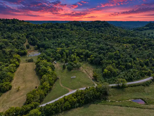 207 Wells Hollow Rd, Petersburg, TN 37144