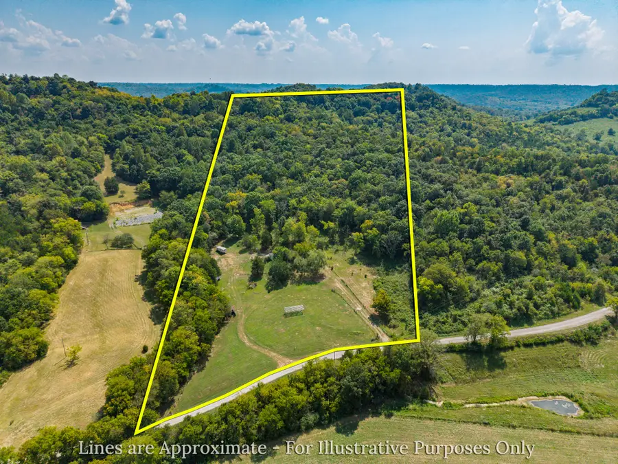 207 Wells Hollow Rd, Petersburg, TN 37144 - #2