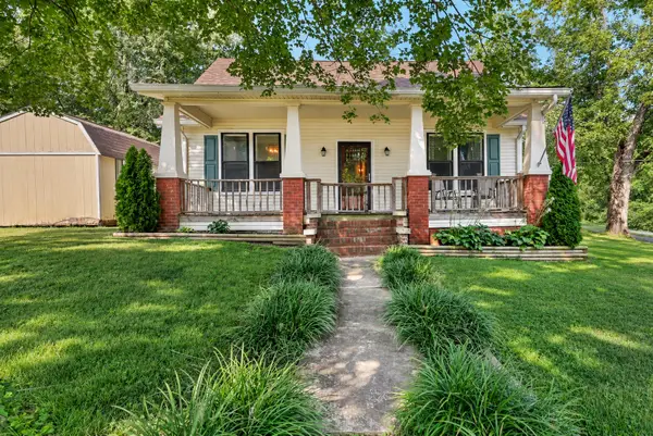 302 Main St, Cumberland City, TN 37050