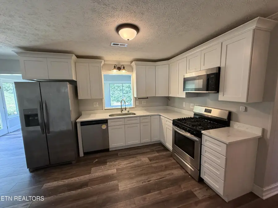 824 Pleasant View Drive, Dandridge, TN 37725 - #2