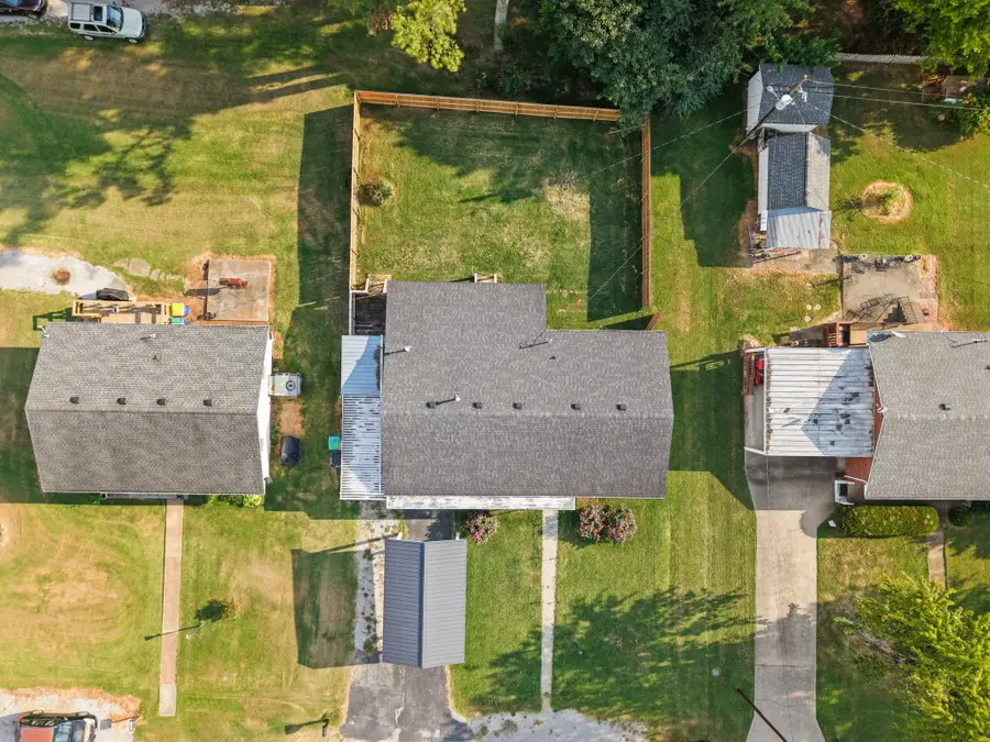 413 Sampson Ave, Adairville, KY 42202 - #2