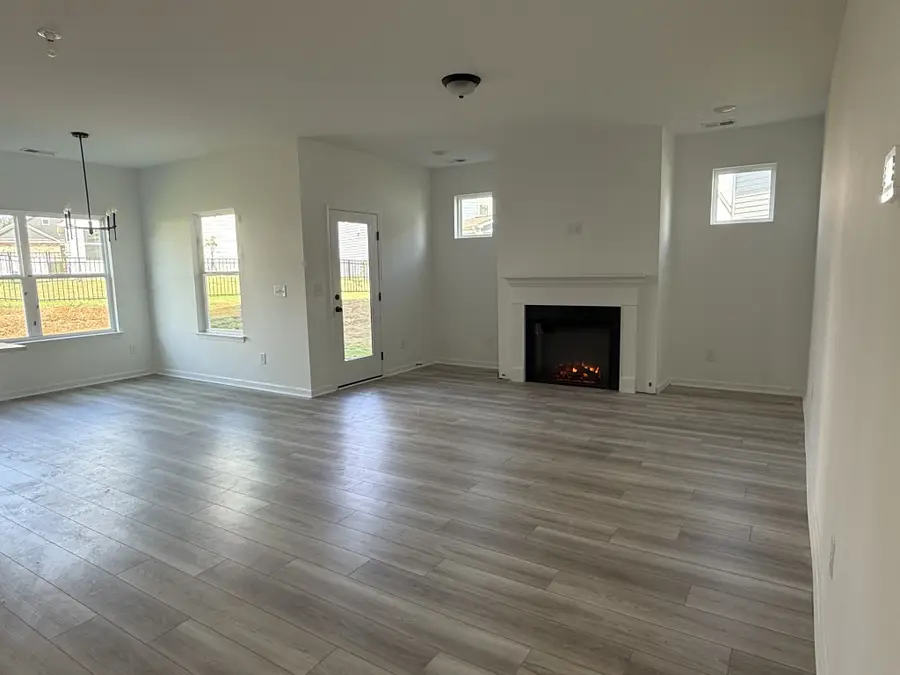 508 Coffee Ct, Gallatin, TN 37066 - #3