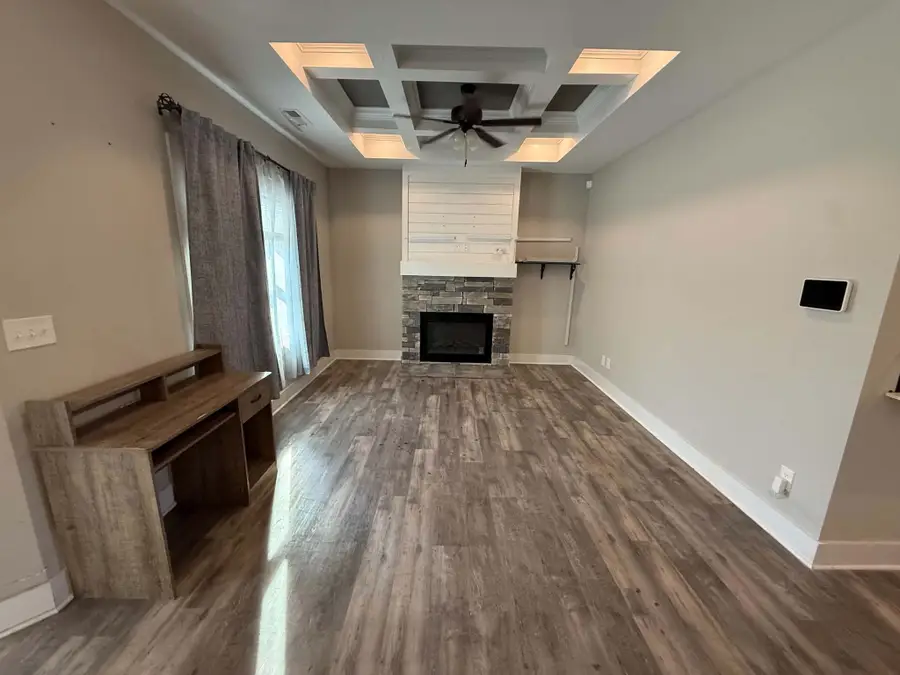 308 College St, Burns, TN 37029 - #3