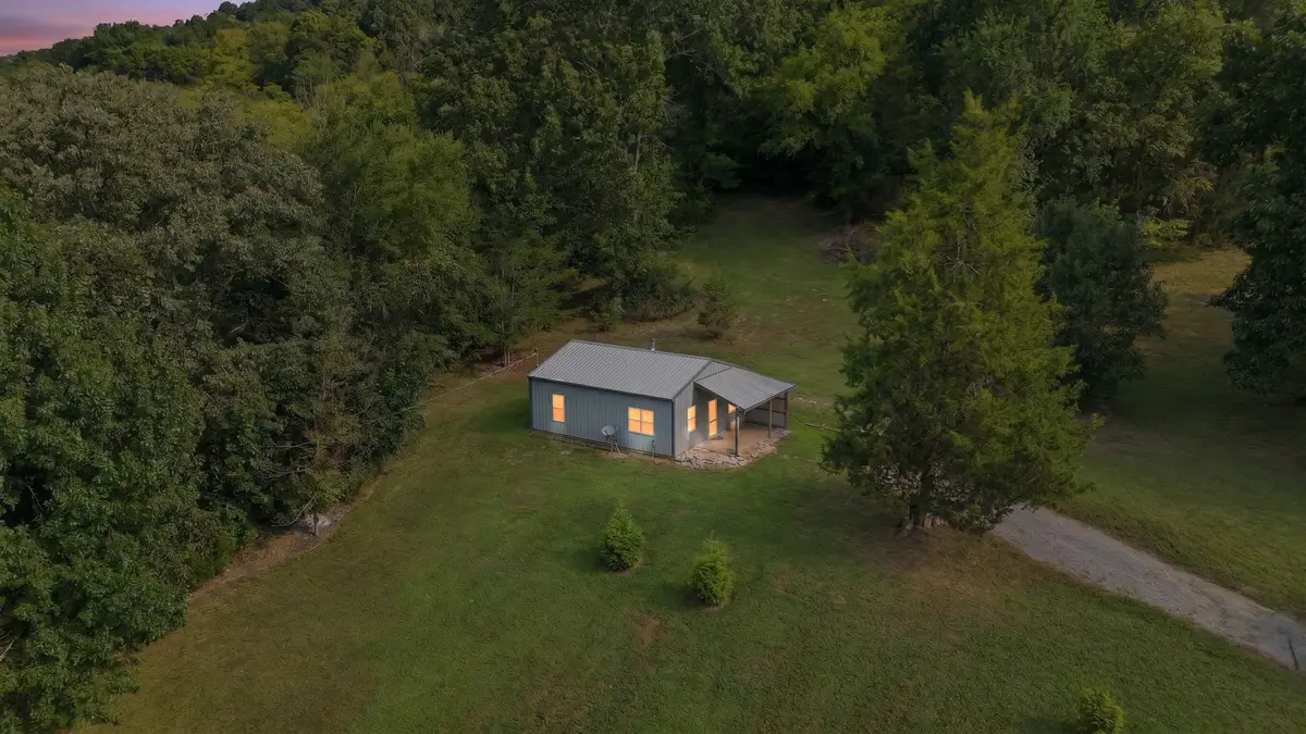 474 Bartlett Hollow Rd, Petersburg, TN 37144 - #1