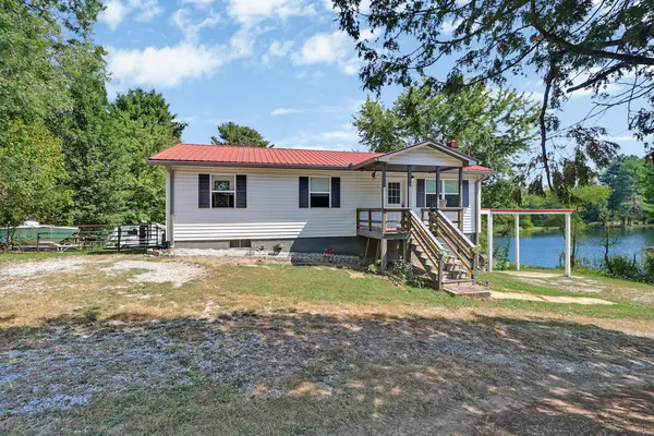 515 Silver Lake Dr, Jamestown, TN 38556