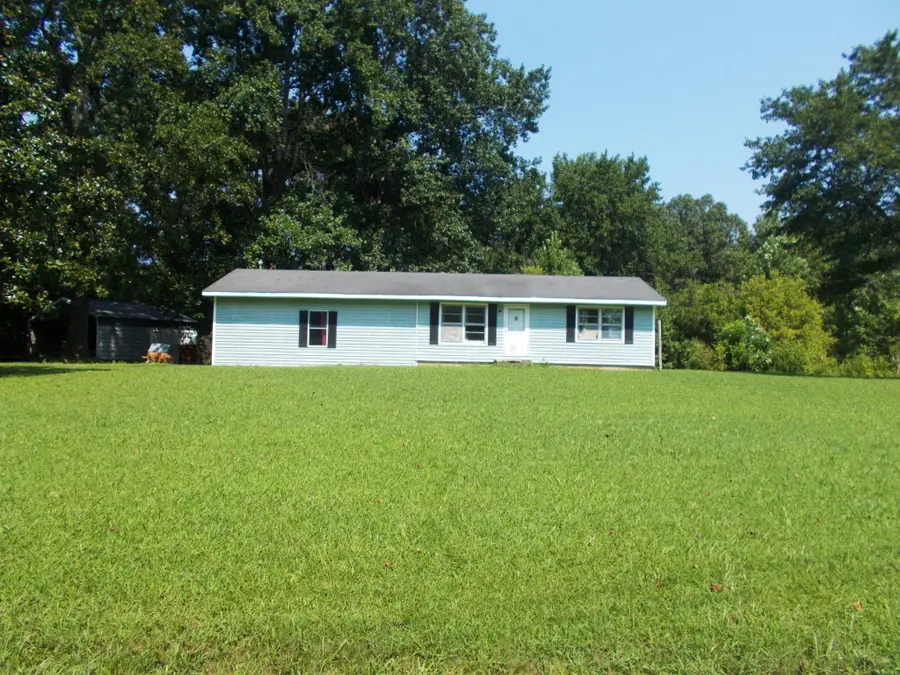 1955 Roundhouse Rd, Hollow Rock, TN 38342 - #2
