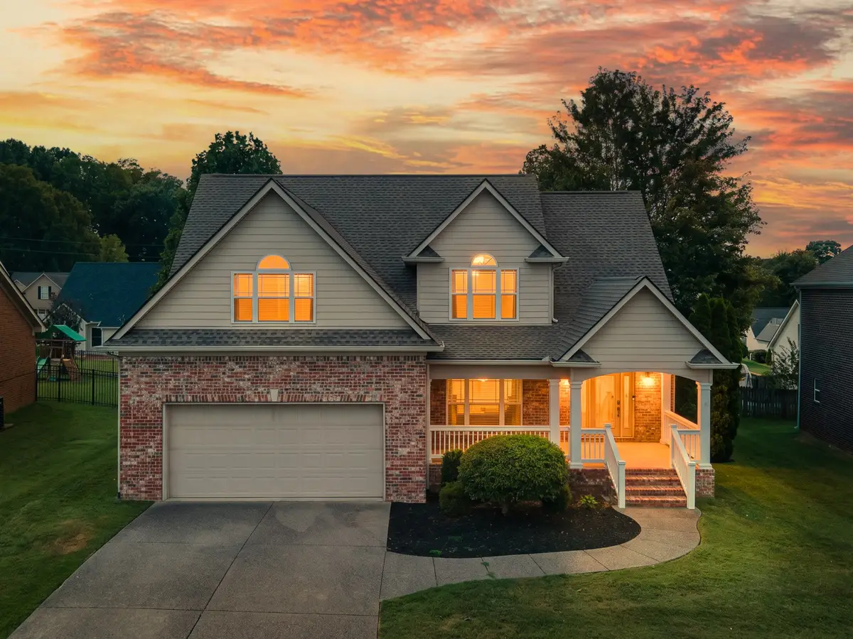 2042 Sunflower Dr, Spring Hill, TN 37174 - #1