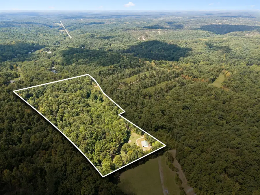 1252 Kelly Rd, Centerville, TN 37033 - #2