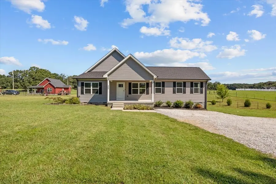 409 Pruett Rd, Dickson, TN 37055 - #2