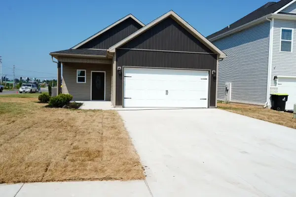 456 Ayden Ln, Clarksville, TN 37042