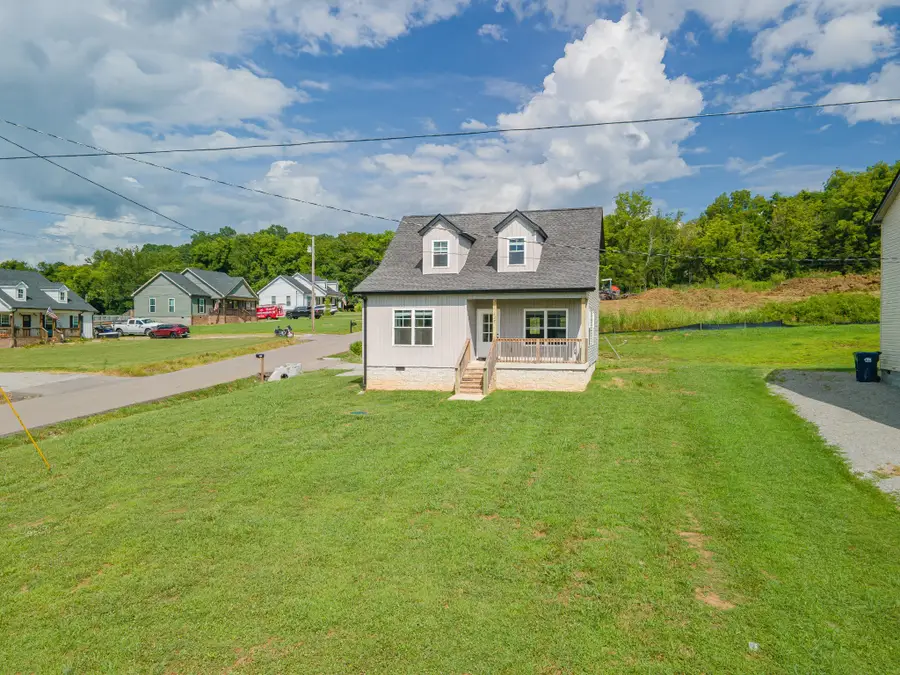 127 E Hill St, Cornersville, TN 37047 - #2