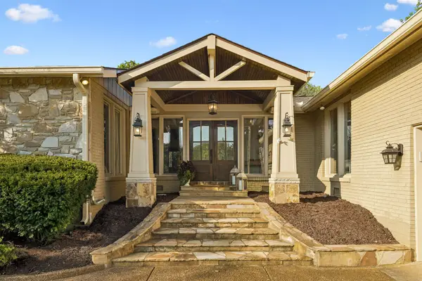 8112 Vaden Dr, Brentwood, TN 37027