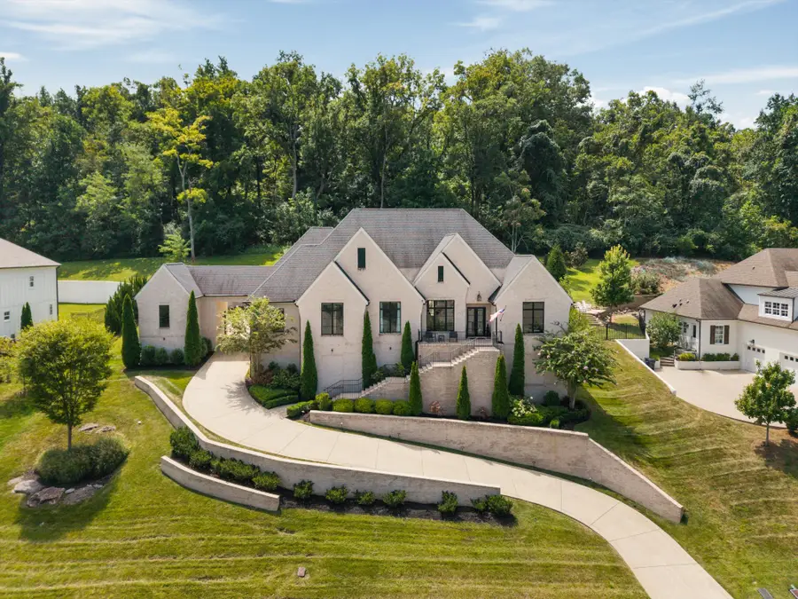 1027 Stockett Dr, Nashville, TN 37221 - #2
