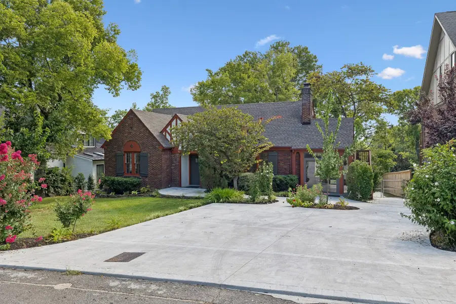 502 32nd Ave S, Nashville, TN 37212 - #3