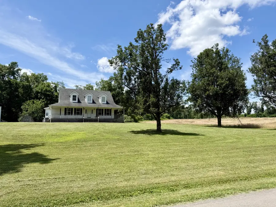 715 Clark Hollow Rd, Whitleyville, TN 38588 - #2