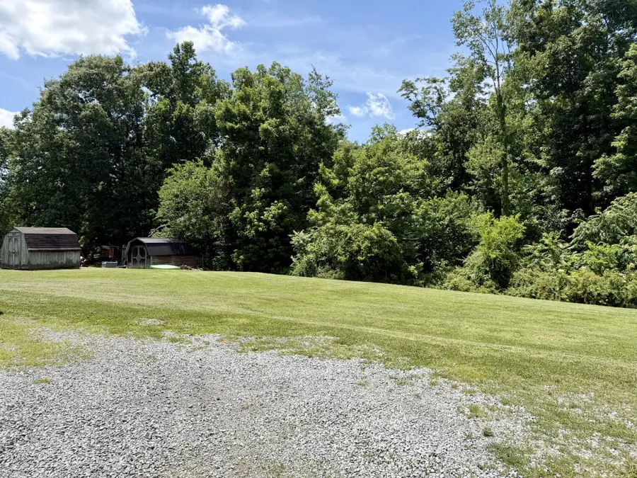 715 Clark Hollow Rd, Whitleyville, TN 38588 - #3