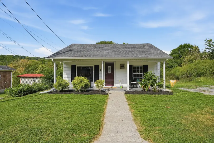 207 Sims St, Dowelltown, TN 37059 - #2