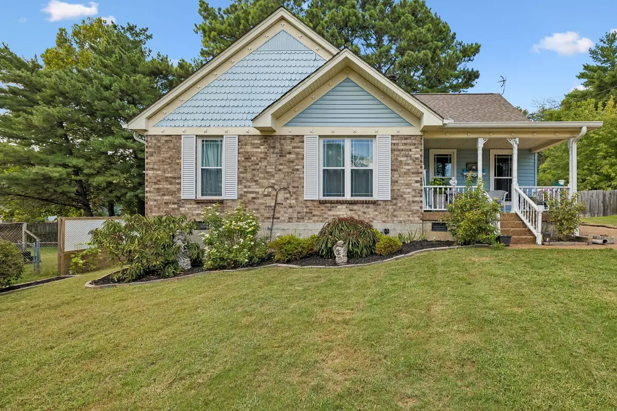 709 Woodbrier Ct, Hermitage, TN 37076 - #1