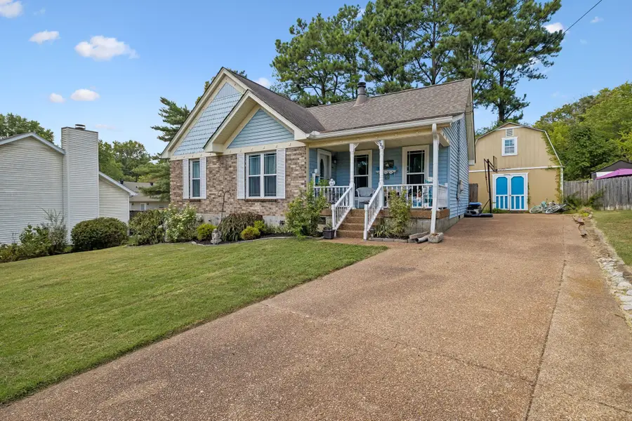 709 Woodbrier Ct, Hermitage, TN 37076 - #2