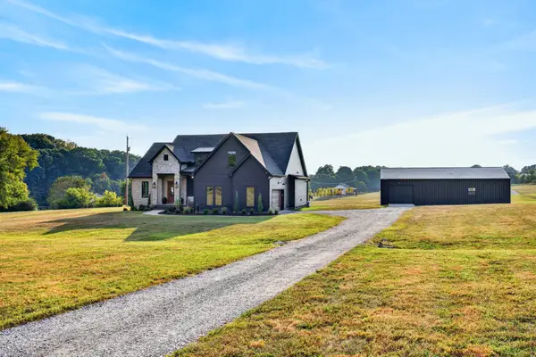 1147 Maxwell Branch Rd, Cottontown, TN 37048