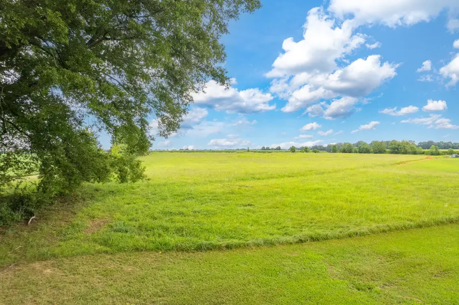1069 Cotton Grove Rd, Jackson, TN 38305 - #3