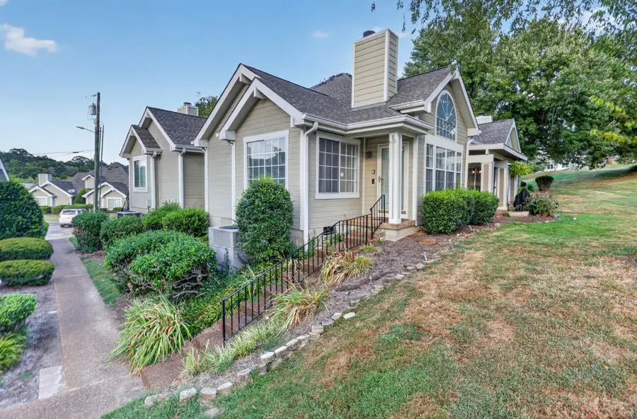 129 Cherry Hill Dr #6D, Hendersonville, TN 37075 - #3