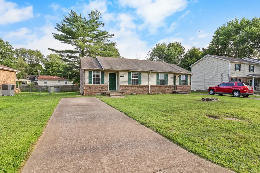 636 R S Bradley Blvd, Clarksville, TN 37042 - #3